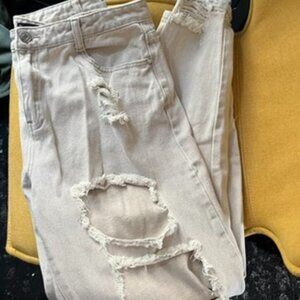 Riot High Rise/Ripped Mom Jean